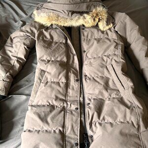 Canada Goose NWT Shelburne Parka Jacket Size Medium Solid Graphite Gray